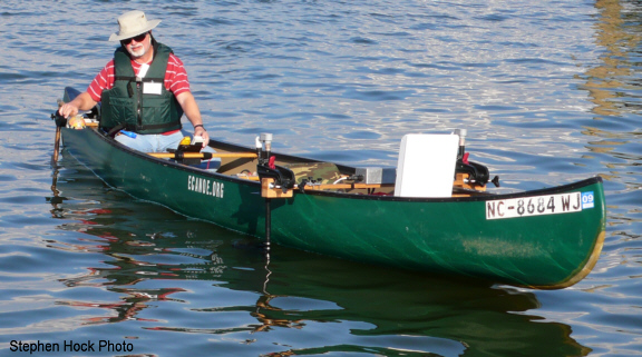 Al Sutton pilots the eCanoe 2008